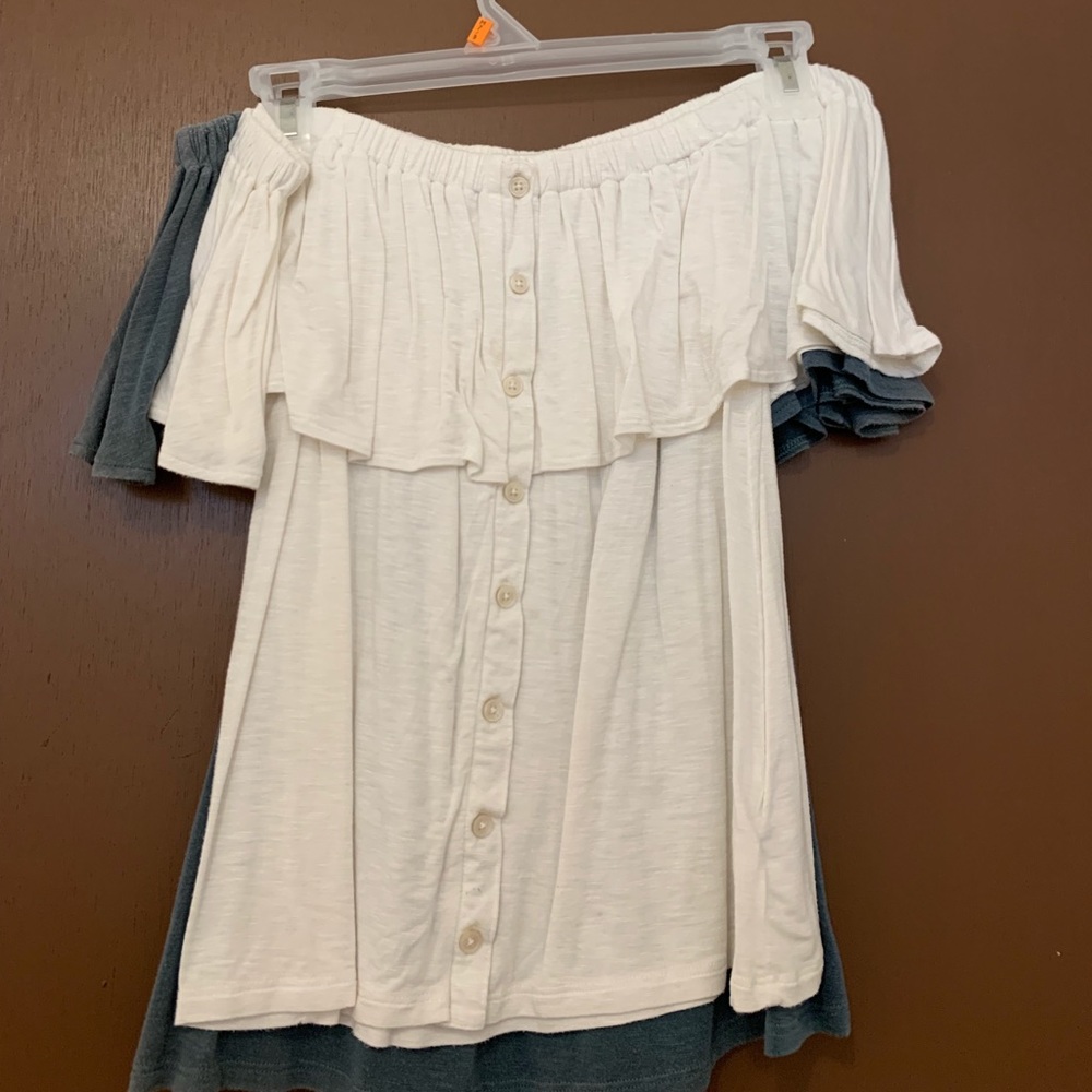 AMERICAN EAGLE Off The Shoulder Top